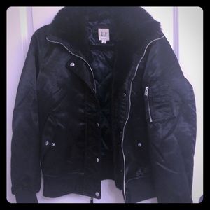 Black Gap Faux Fur-Trimmed Bomber, M